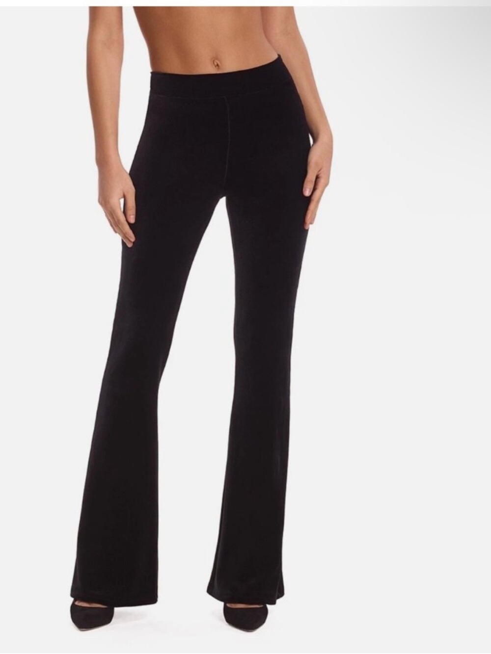 Commando Velvet Flare Legging
Stretch Mid Rise Pants in Black NEW Size Small